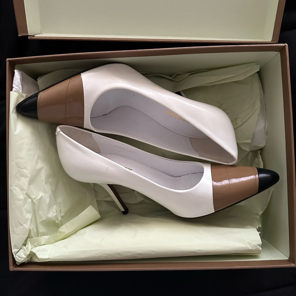 Burberry heels